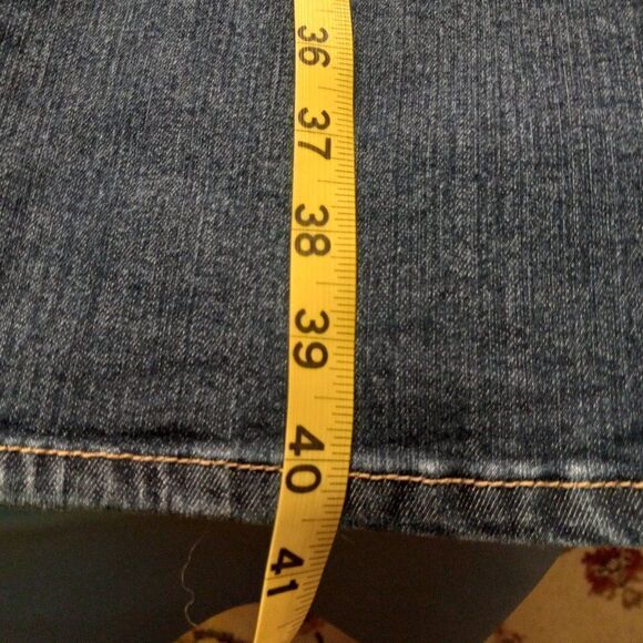 Gloria Vanderbilt Women's 14 Blue Jeans - Picture 7 of 9